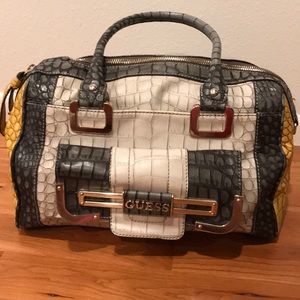 Guess bag